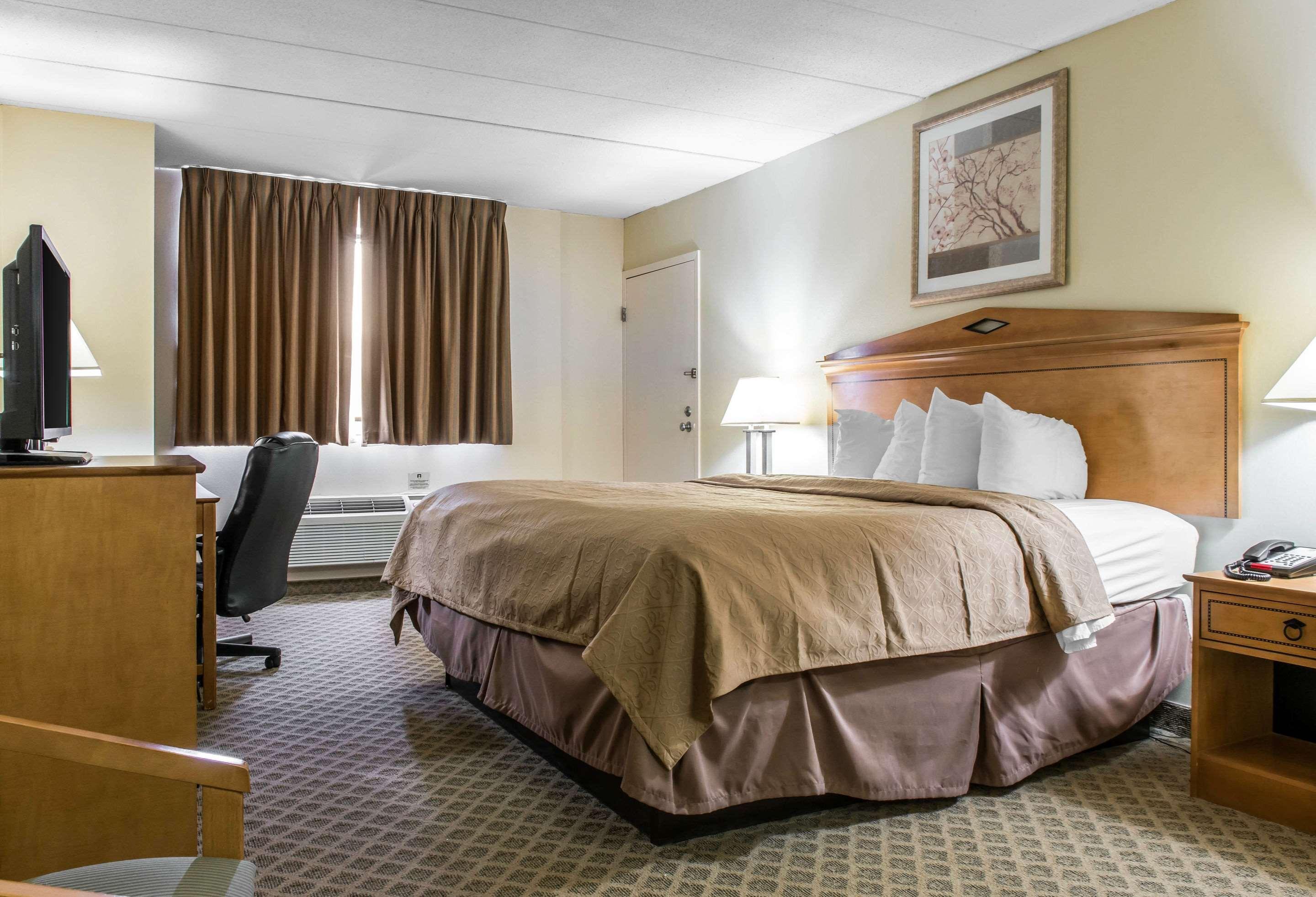 Fairview  Quality Inn & Suites מראה חיצוני תמונה