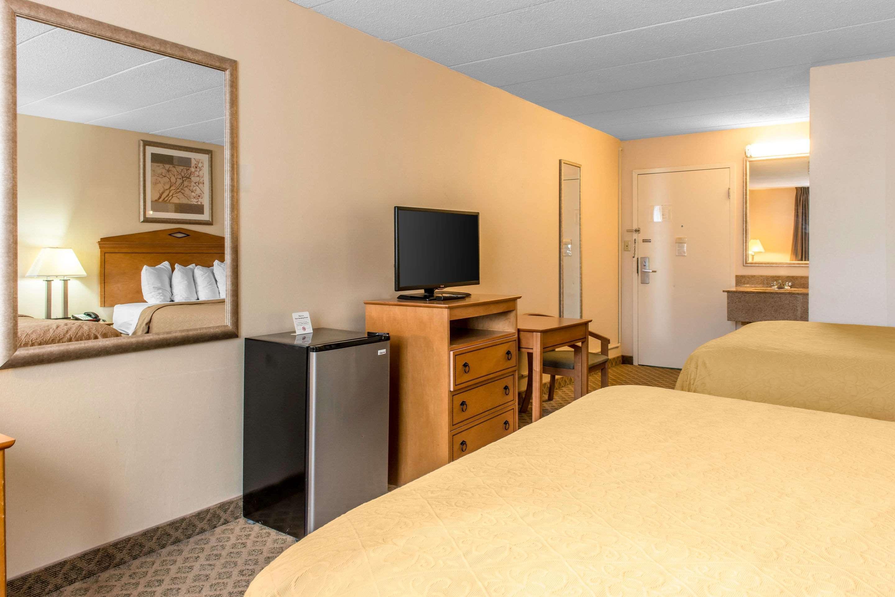 Fairview  Quality Inn & Suites מראה חיצוני תמונה