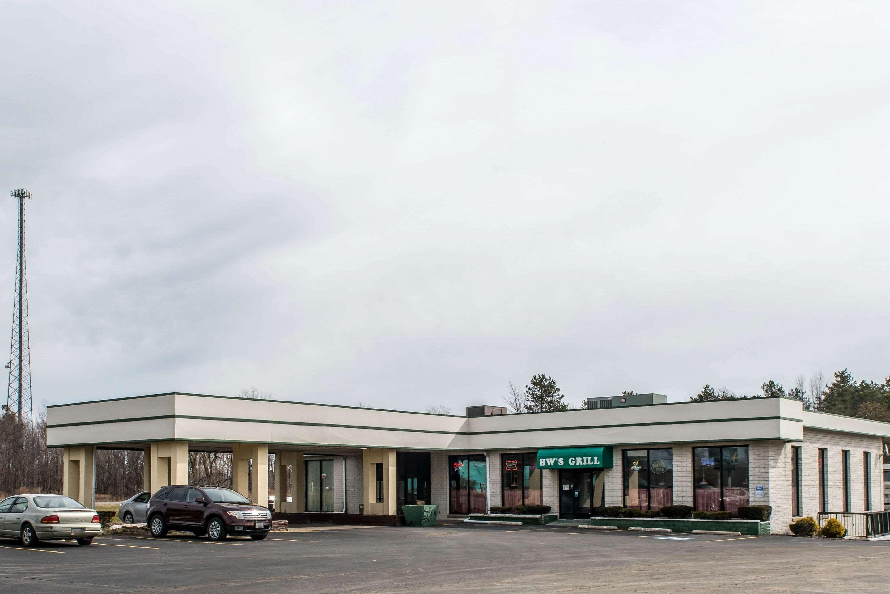 Fairview  Quality Inn & Suites מראה חיצוני תמונה