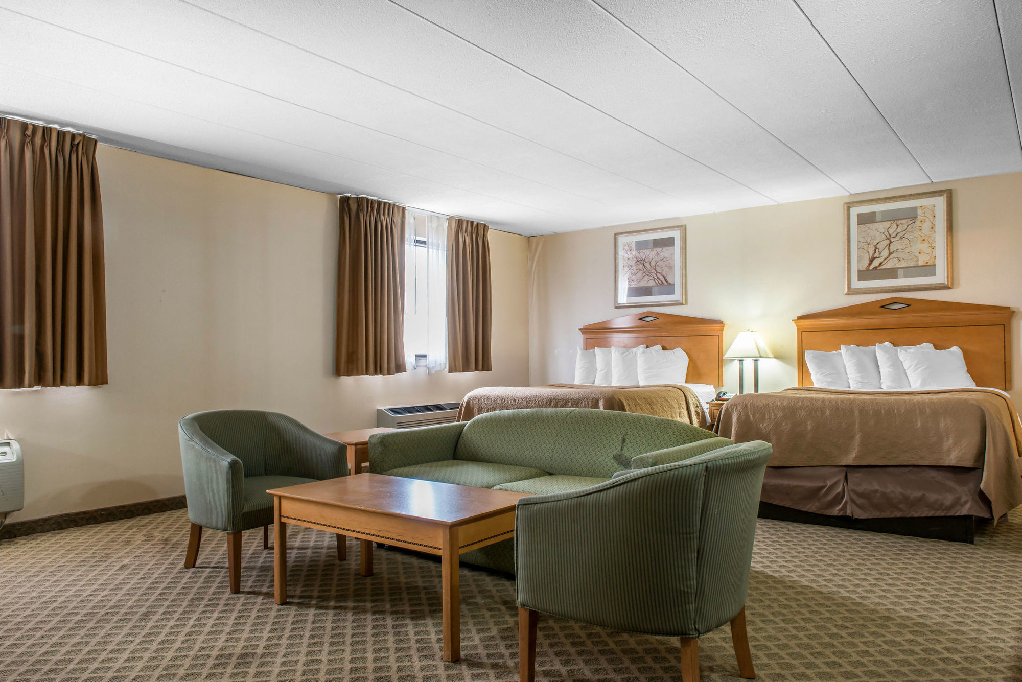 Fairview  Quality Inn & Suites חדר תמונה